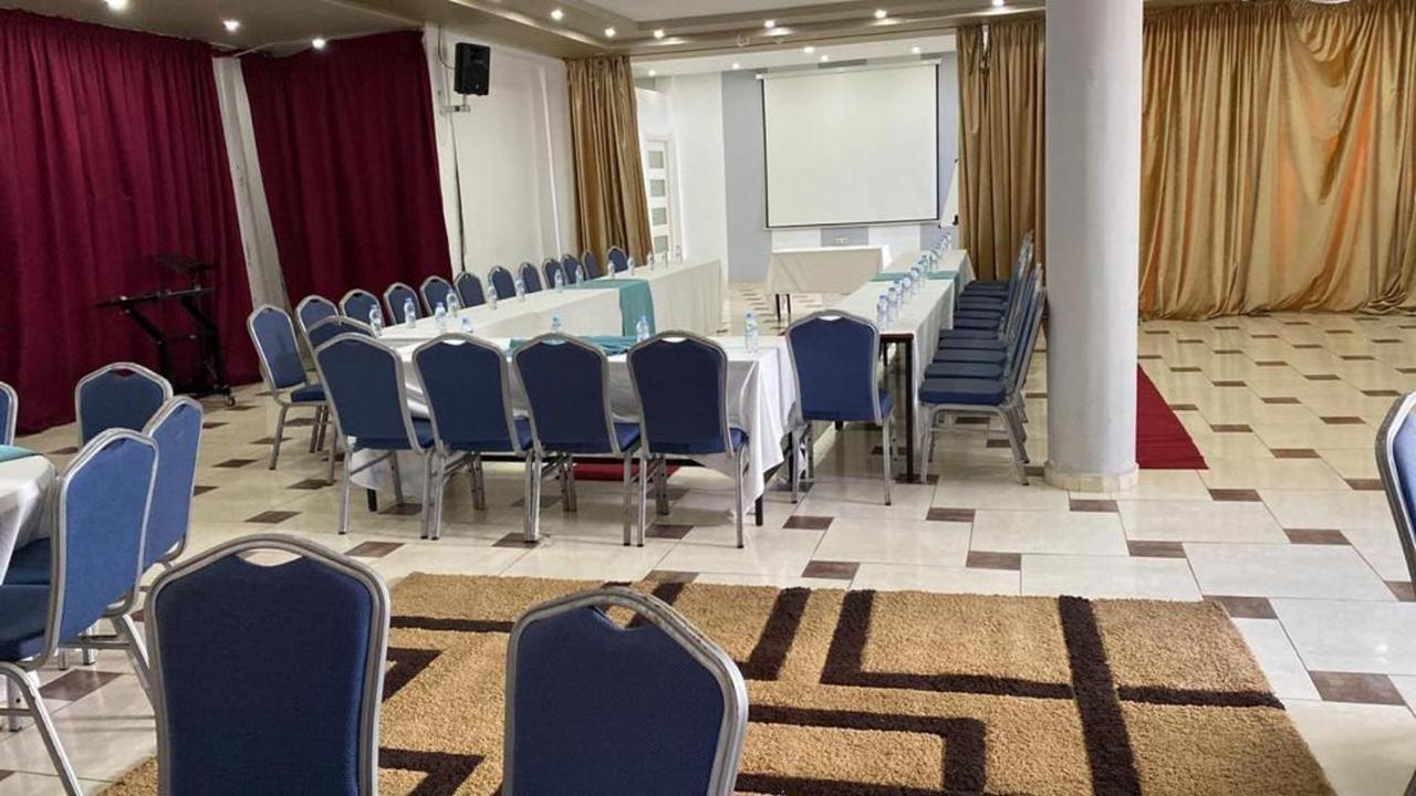 Amwaj Hotel Ел Джадида Екстериор снимка